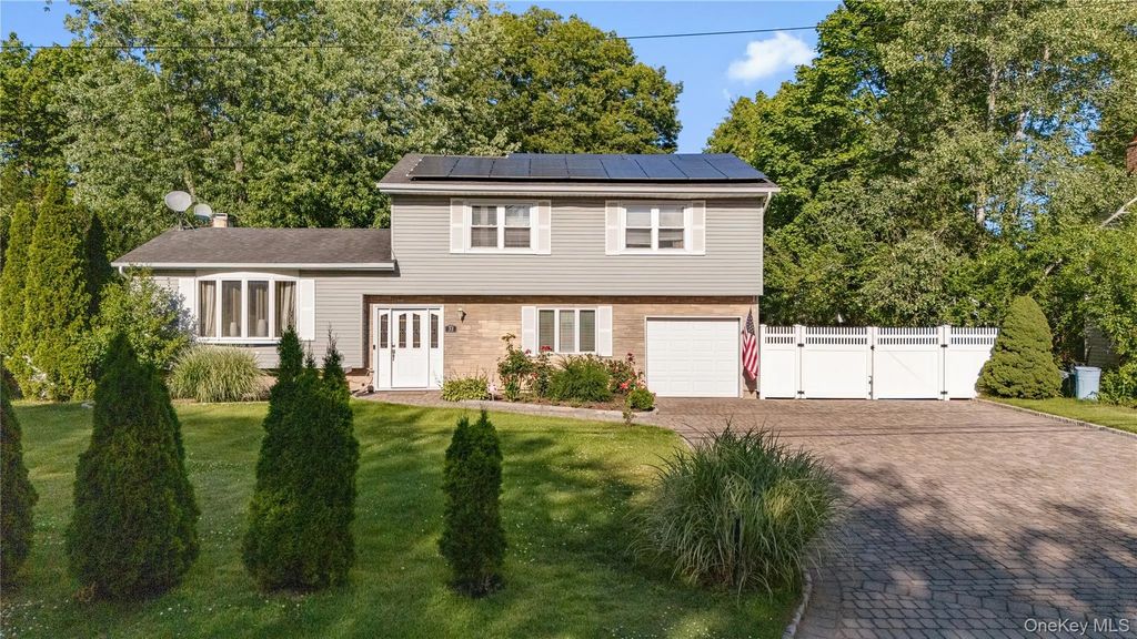 53 Jarvin Road, Port Jefferson Station