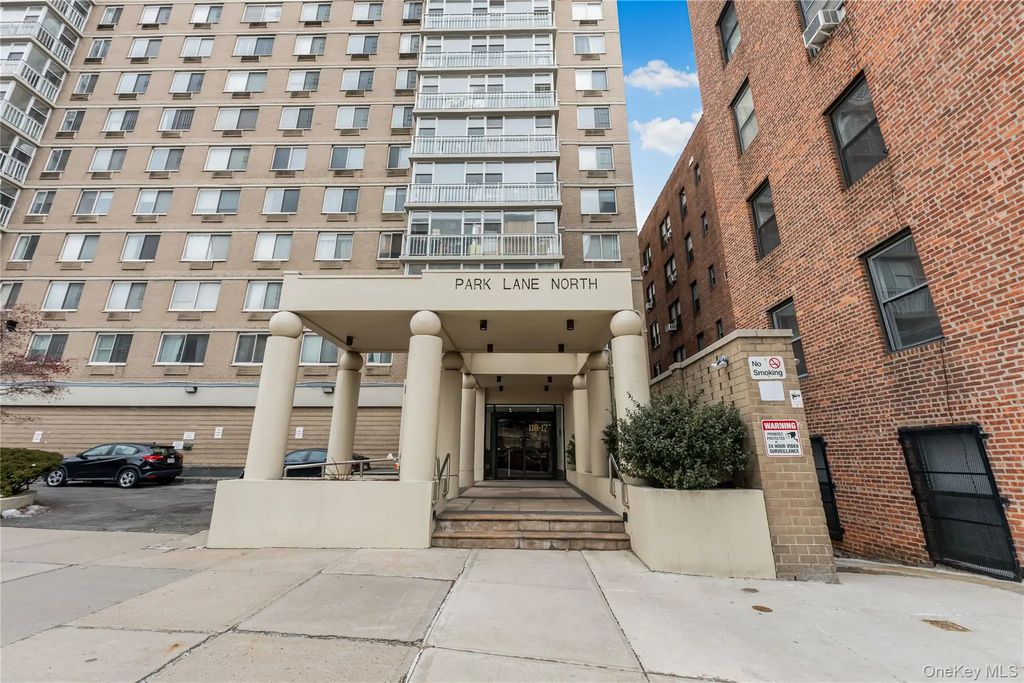 118-17 Union # 15j, Forest Hills