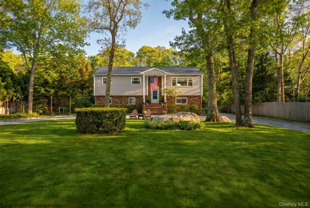 50 Runnymeade Drive, East Hampton