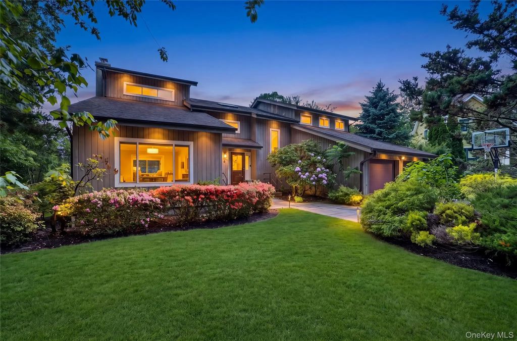 3 Leir Court, White Plains