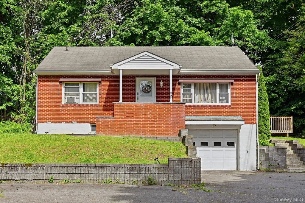 6 Riverview Avenue, New Windsor
