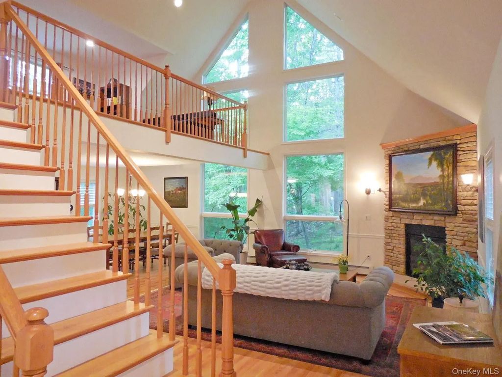 609 Red Hill Road, Wurtsboro