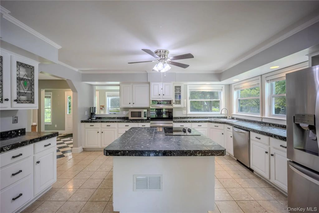 35 Cottam Hill Road, Wappingers Falls