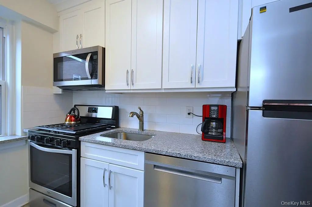 235 Garth Road # A5b, Scarsdale