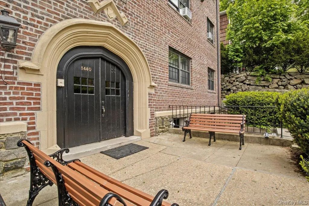 1440 Boston Post Road # 2i, Larchmont