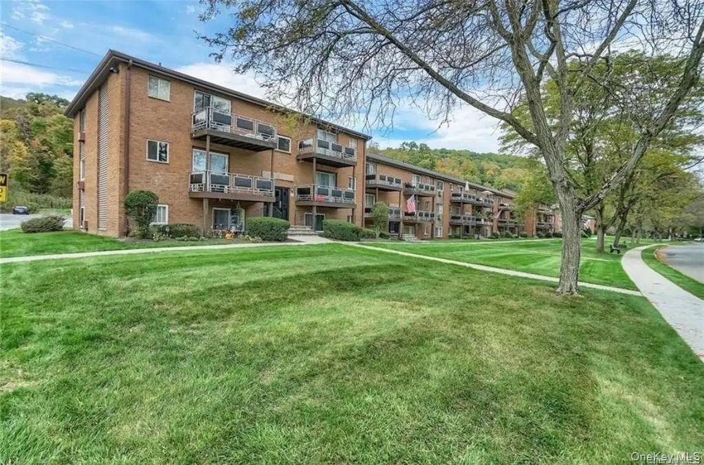 47 Tanager Road # 4702, Monroe