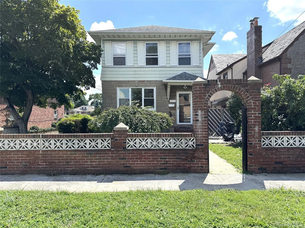 146-38 Bayside Avenue, Flushing