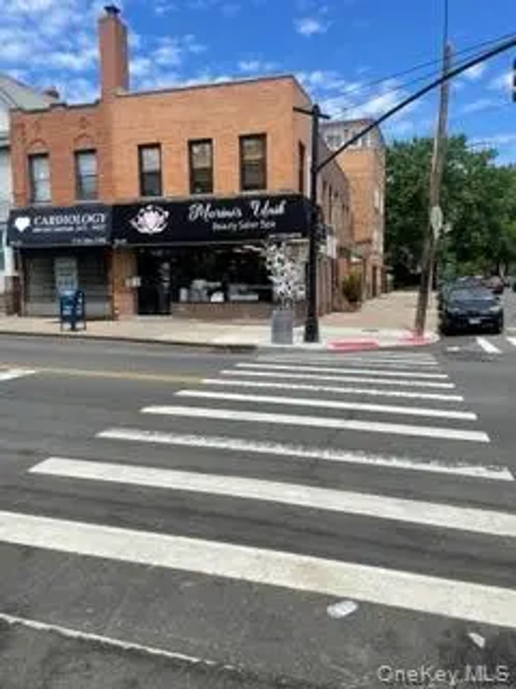 78-23 Metropolitan Avenue, Middle Village