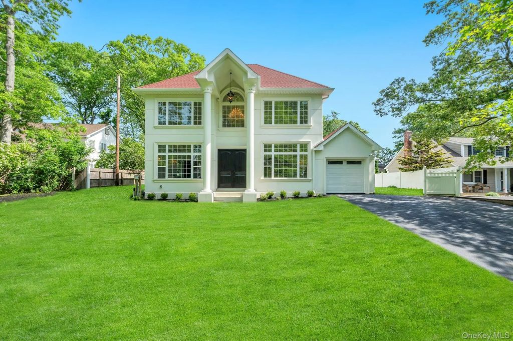 11 Amboy Lane, Lake Grove