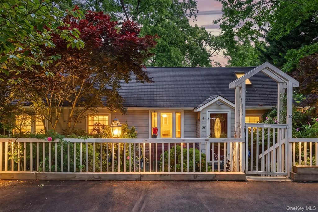 20 Blueberry Hill, Greenwood Lake