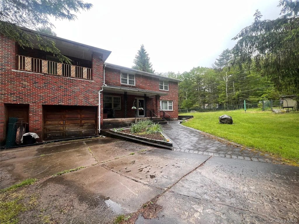 4 Beach Road # 2nd Floor Unit, Glen Spey