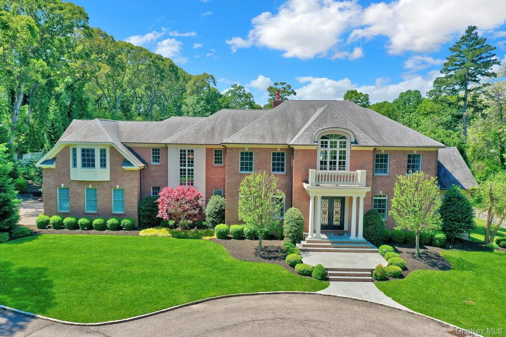 36 Old Field Road, Setauket
