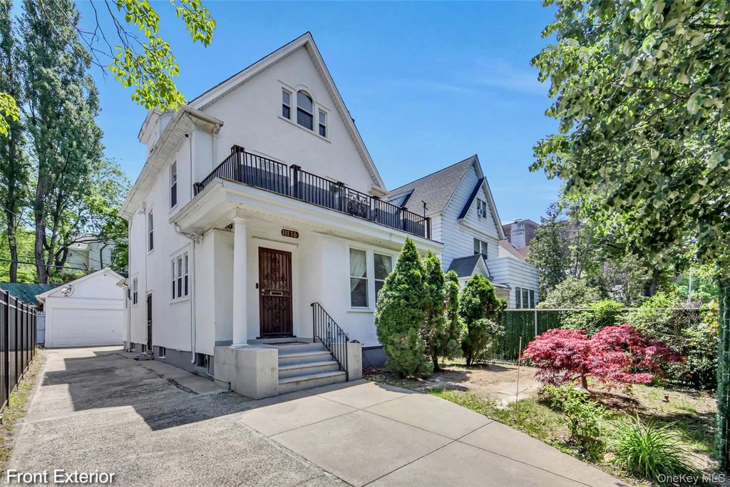 11116 76th Drive, Forest Hills