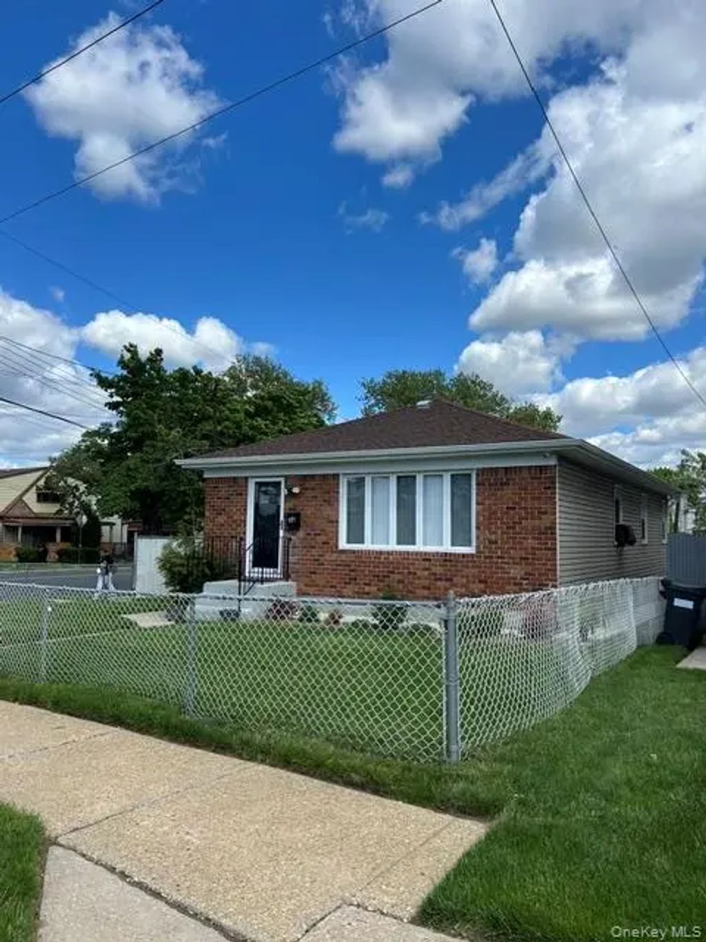 12005 Nashville Boulevard, Saint Albans