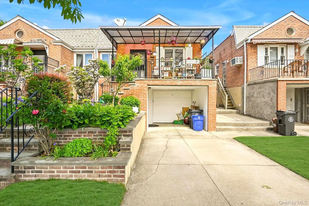67-03 180th Street, Fresh Meadows