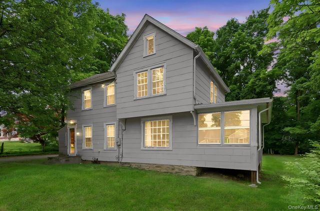 16 Hornbeck Road, Poughkeepsie
