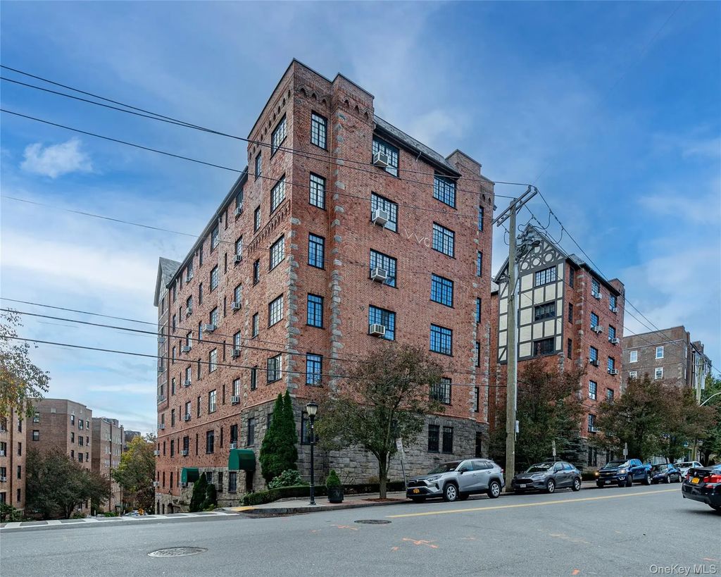 45 Pondfield Road W # 1g, Bronxville