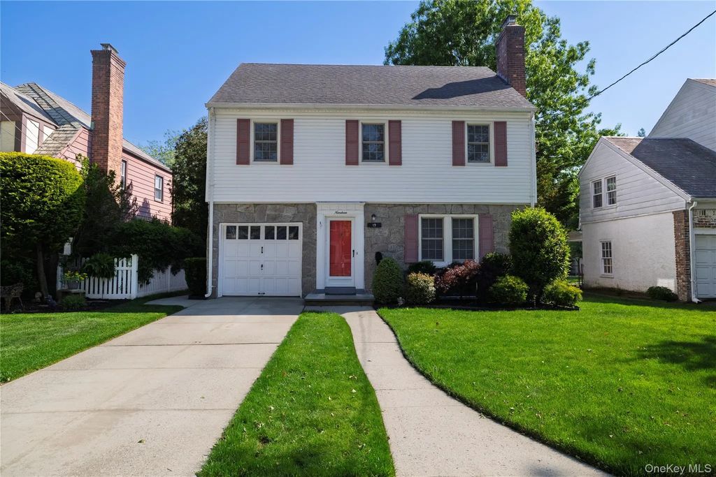 19 Saint Thomas Place, Malverne