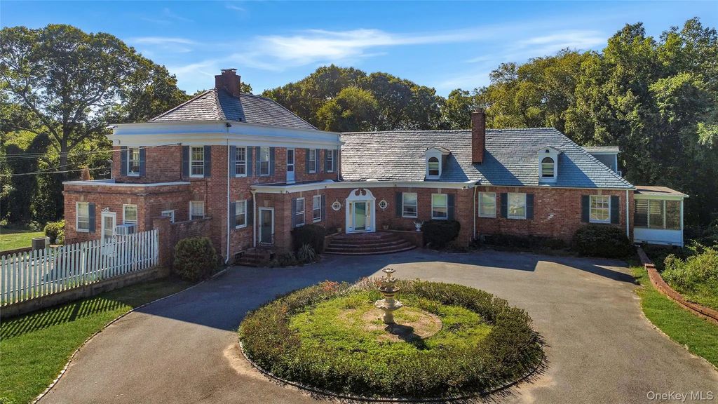 274 River Road, Saint James