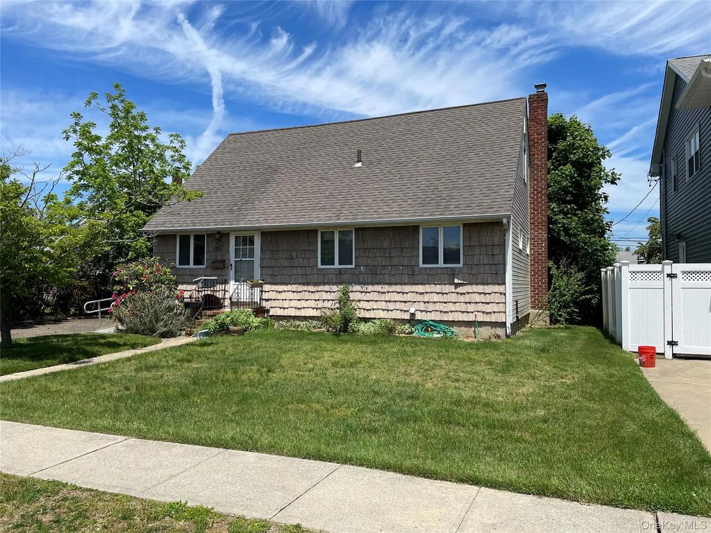 2043 Paddock Road, Seaford