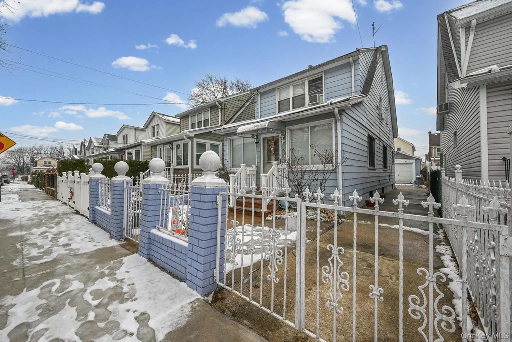 19028 118th Avenue, Saint Albans