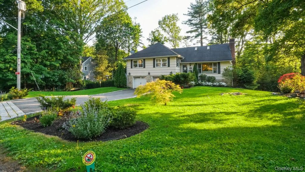 25 Manor Avenue, White Plains