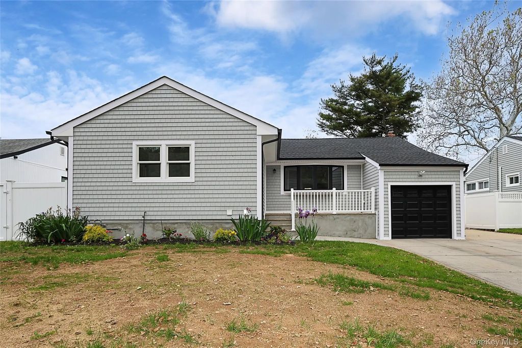 224 Hungry Harbor Road, Valley Stream