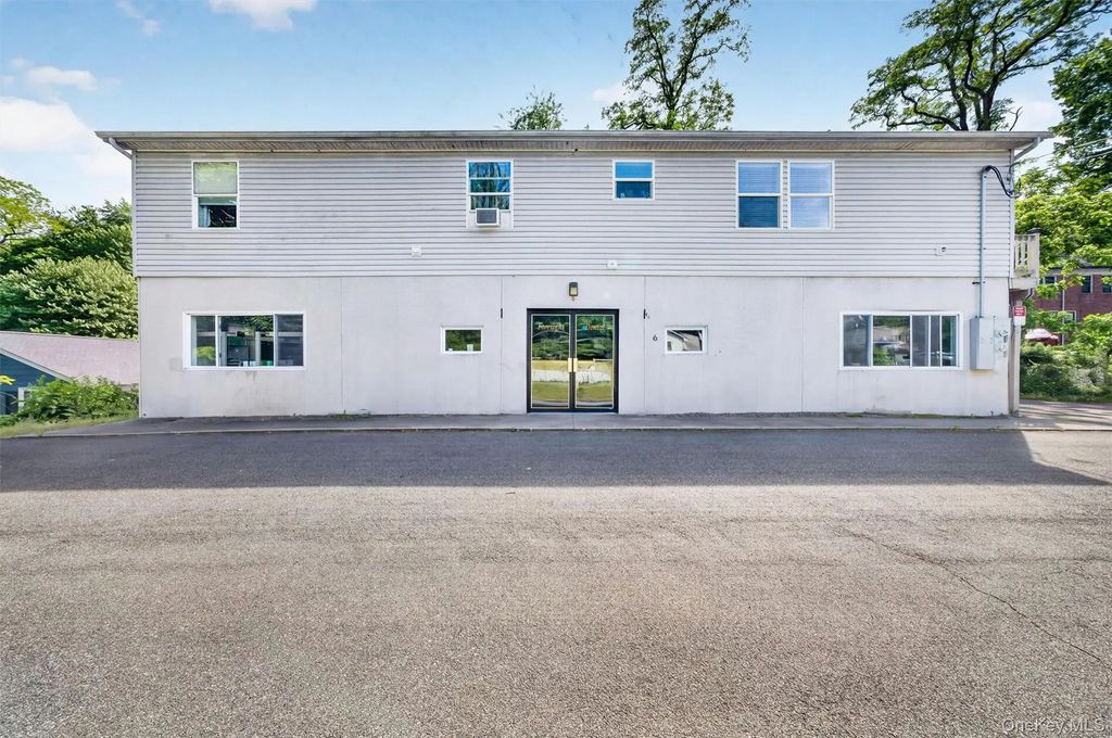 6 Montgomery Road # 1, Fort Montgomery