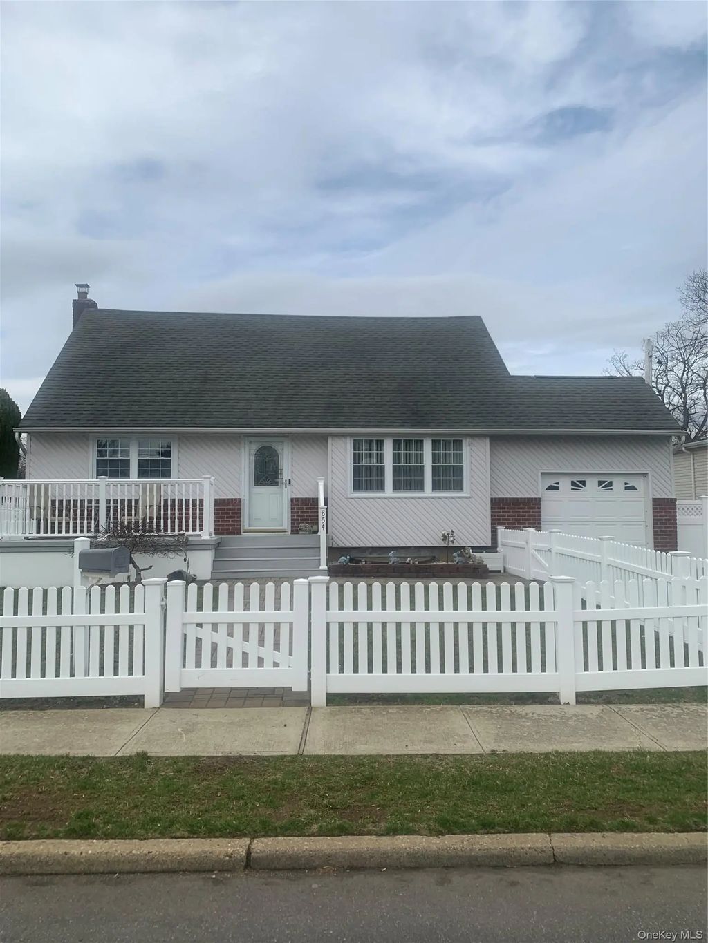 854 Terra Lane, North Bellmore