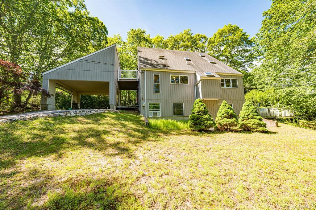 14 Sylvester Road, Wading River