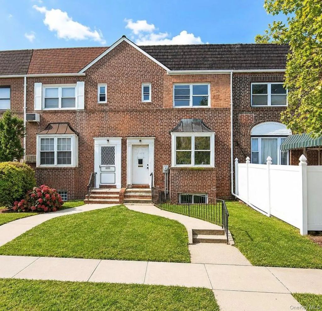 14448 Jewel Avenue, Flushing