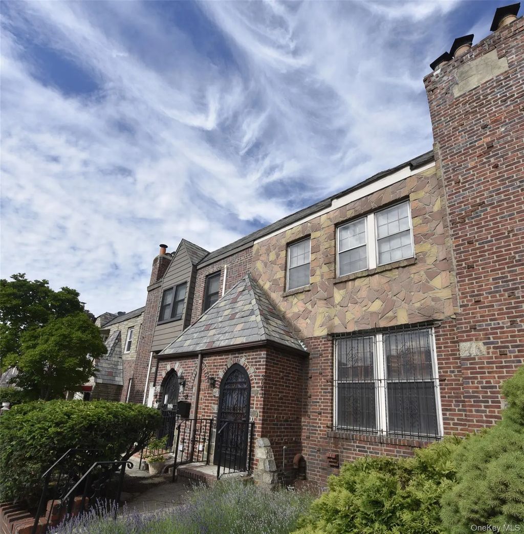 30-41 89th Street, East Elmhurst