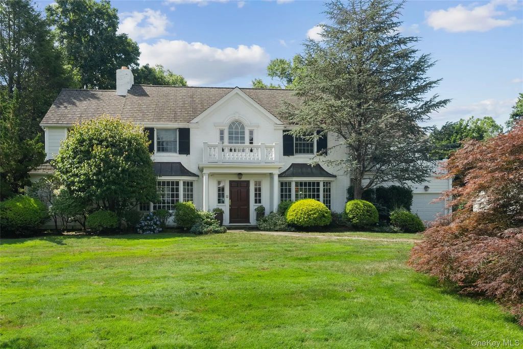 27 Bradford Road, Scarsdale