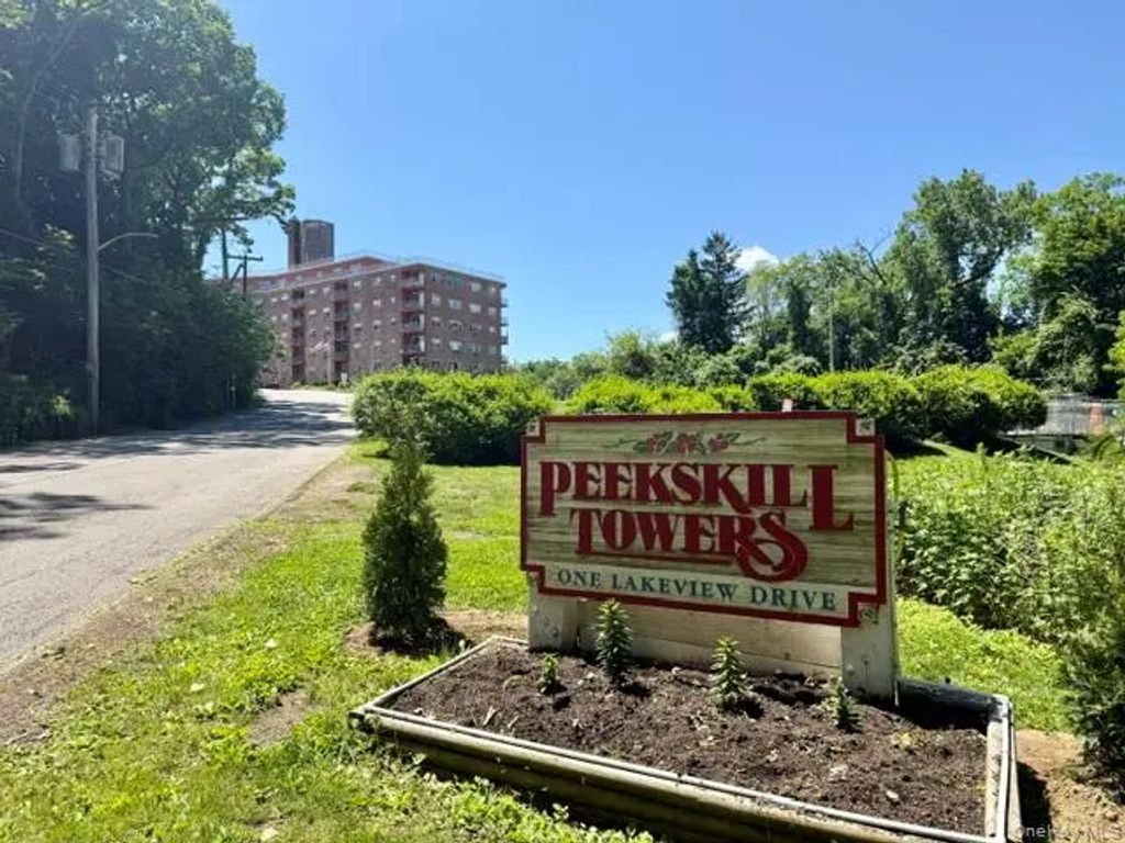 1 Lakeview Drive # 4-0, Peekskill