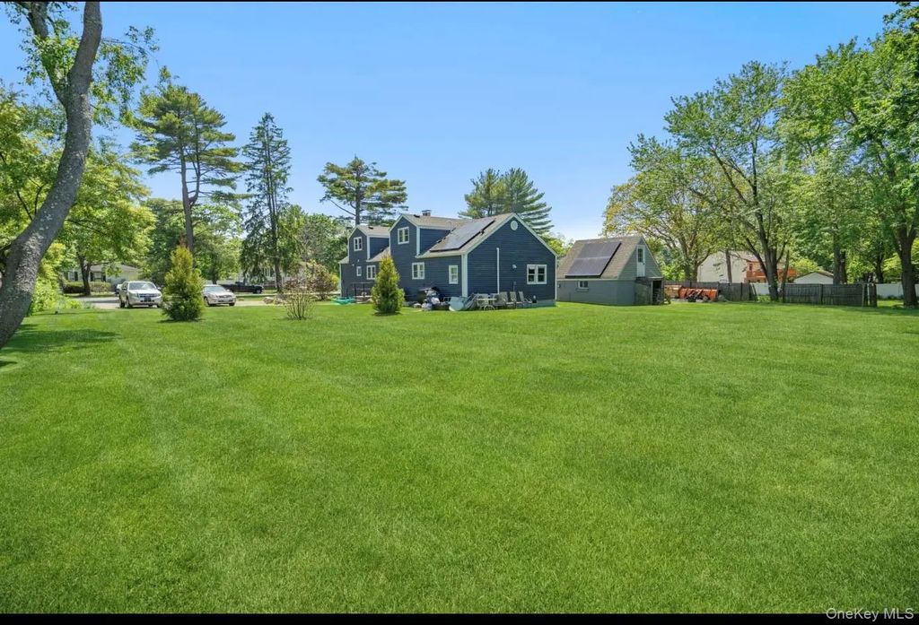 47 Bushwick Avenue, Brentwood