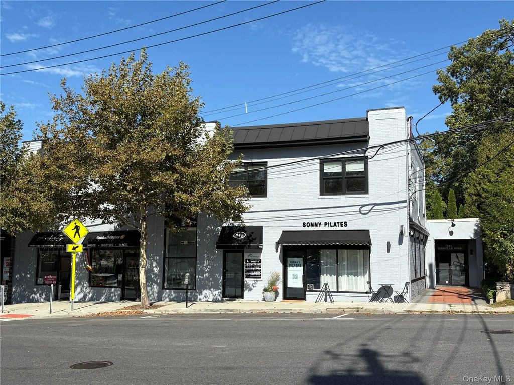 343 Manville Road, Pleasantville
