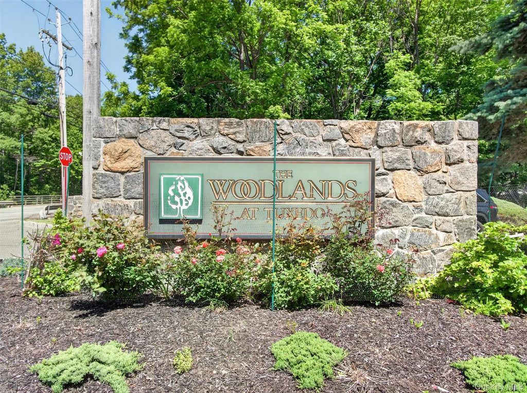 5 Holly Court, Tuxedo Park