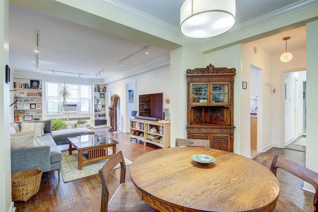 83-33 Austin Street # 6c, Kew Gardens