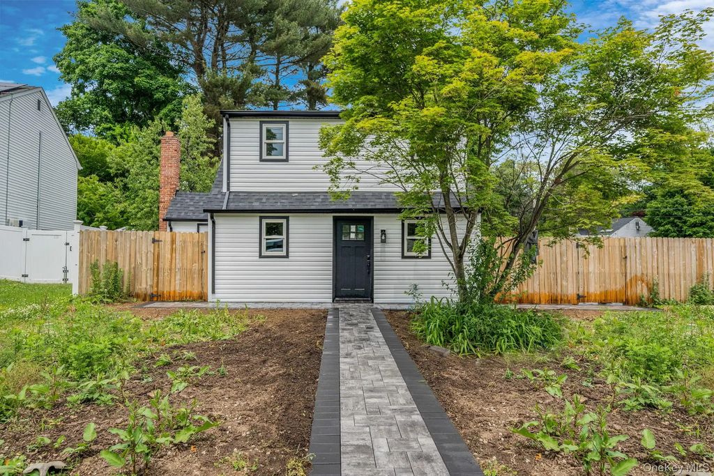 295 Cuba Hill Road, Huntington