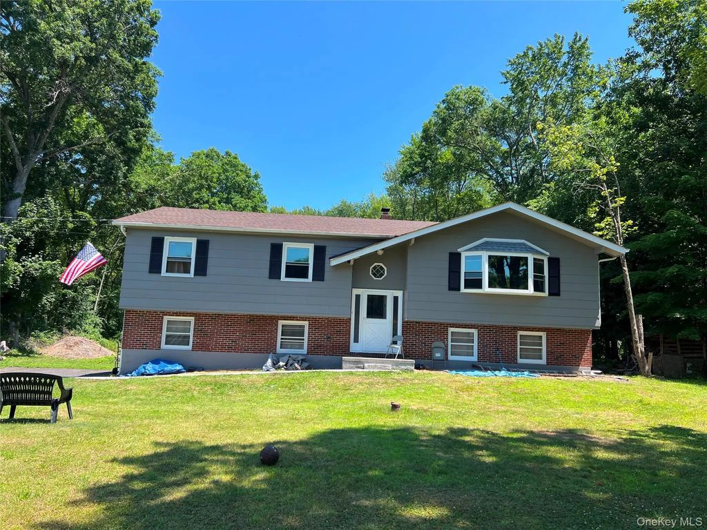 158 Sycamore Drive, New Windsor