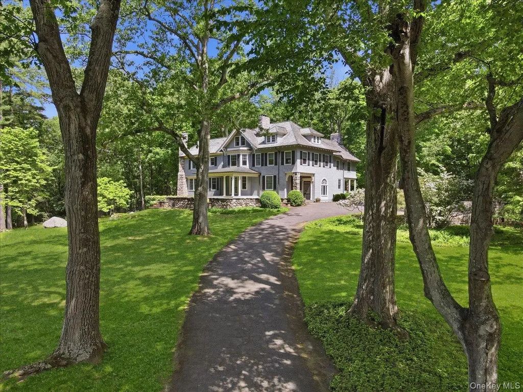 254 Mclain Street, Bedford Corners