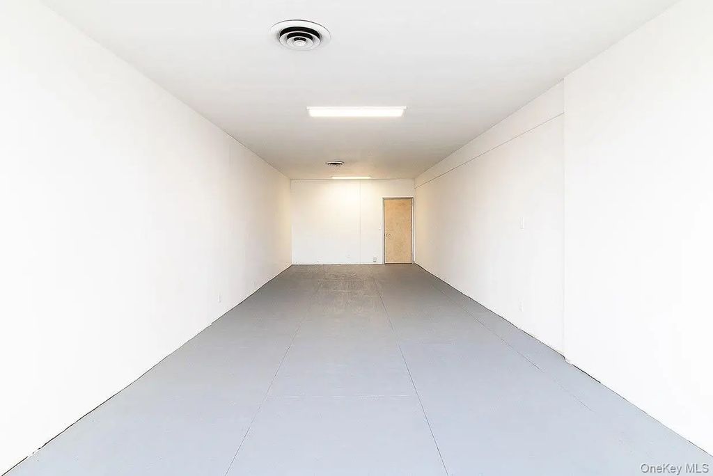 938 Port Washington Boulevard # 4, Port Washington