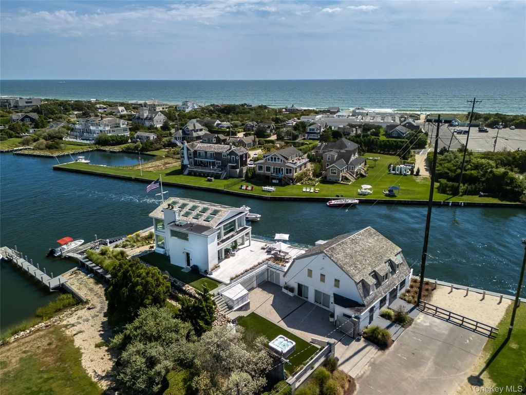 38 Beach Lane, Quogue