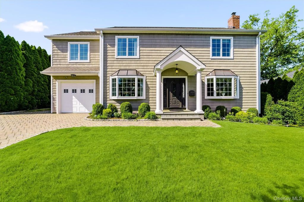 185 Old Wilmot Road, Scarsdale