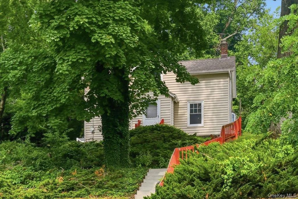 42 Revolutionary Road, Ossining