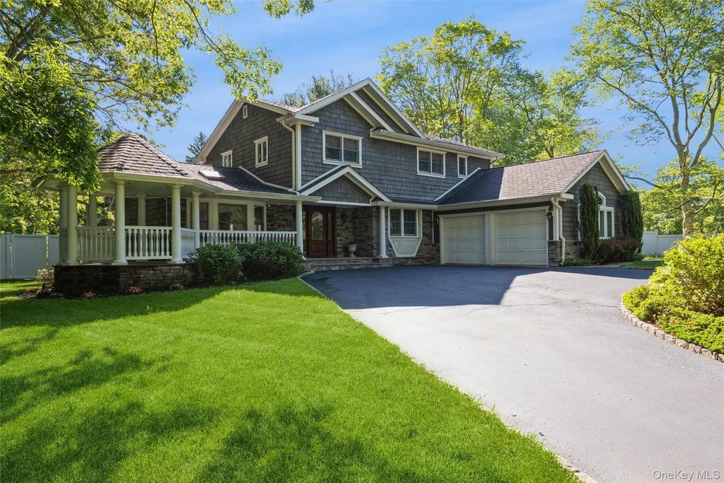 5 Blossom Street, Dix Hills