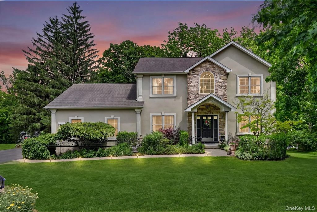 208 Oakland Avenue, Monroe