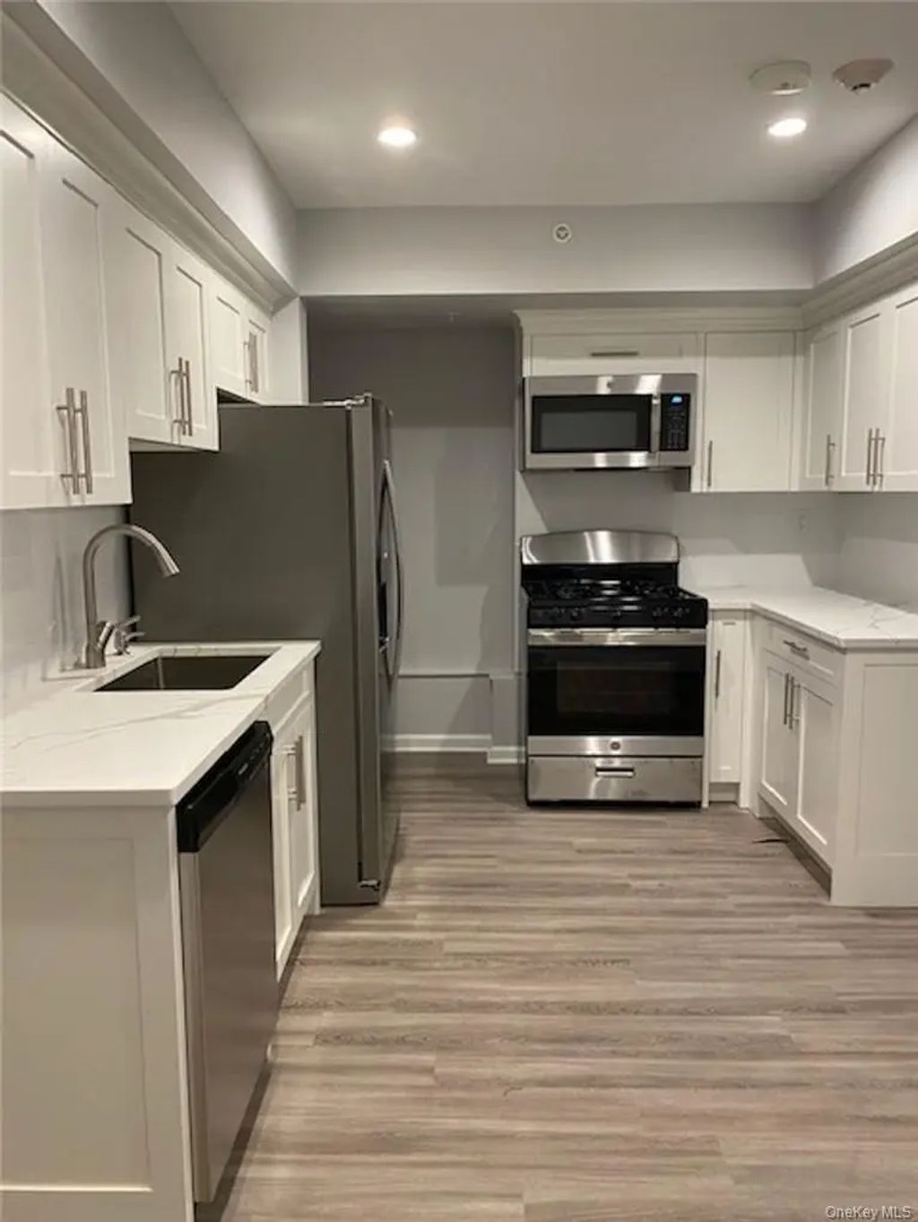 165/167 E Main Street # 2a, Mount Kisco