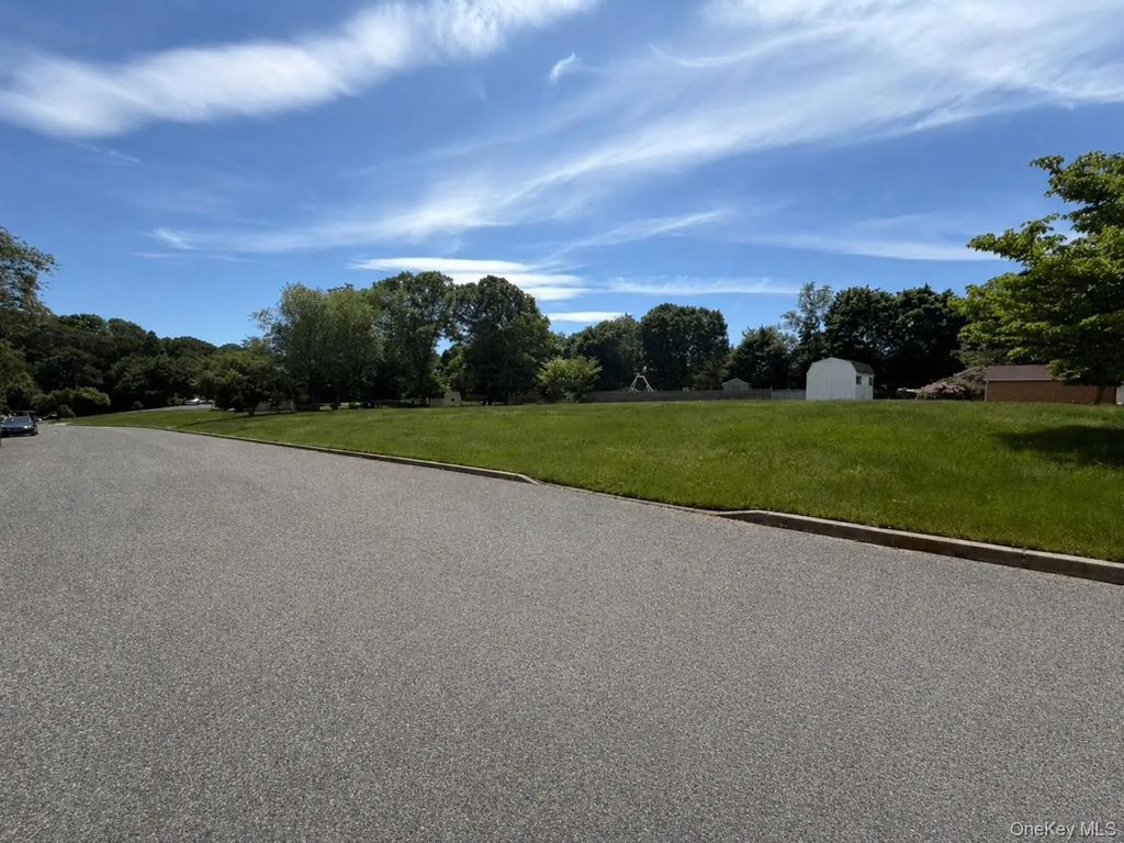 Lot 1 Coventry Court, Mount Sinai