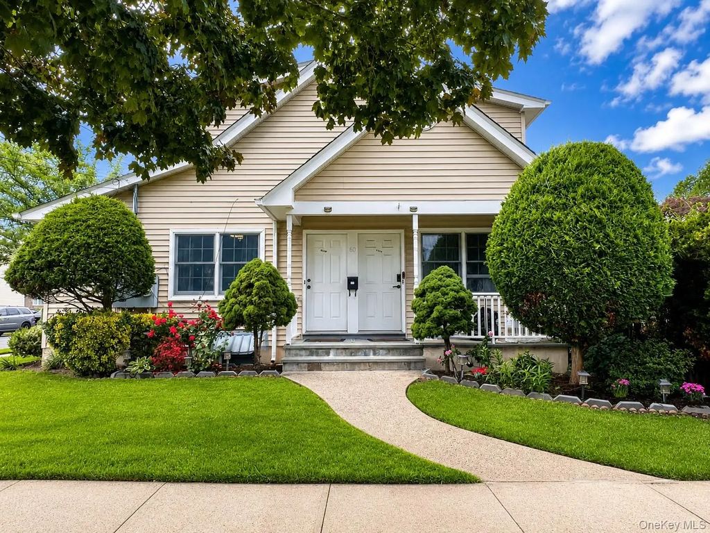 60 Jackson Avenue 2nd, Mineola